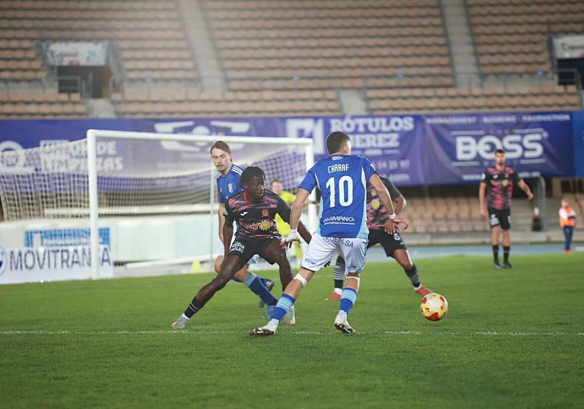 Un punto entre líos y sobresaltos