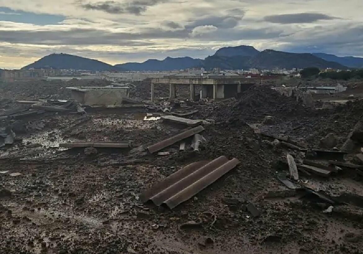 Medio Ambiente multa a Olivo con 2 millones por eludir la descontaminación de la antigua factoría de Zinsa en Cartagena