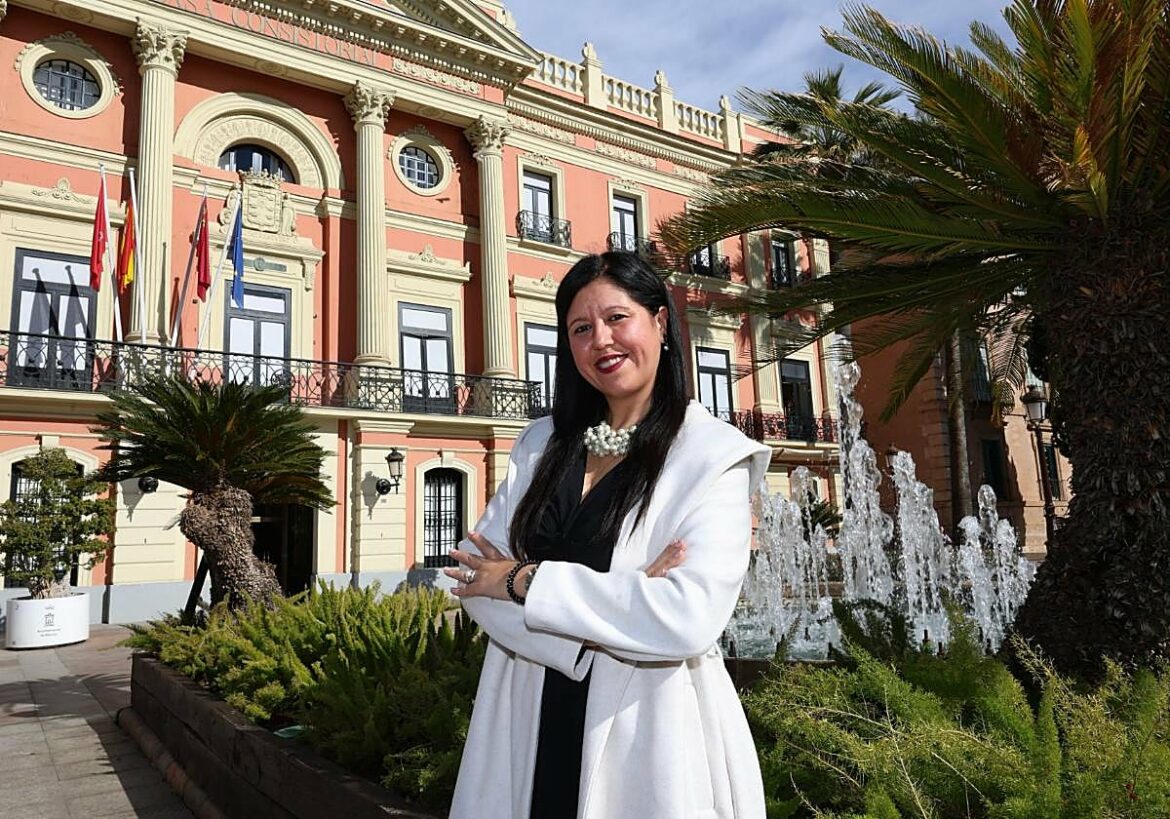 Aranzazu Arce Muñoz: «Toda ciudad que mantiene su patrimonio histórico se ve resarcida económicamente»