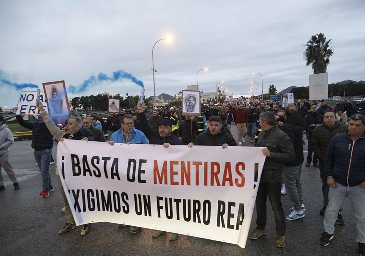 Frente común en Madrid para que Sabic cumpla con la plantilla