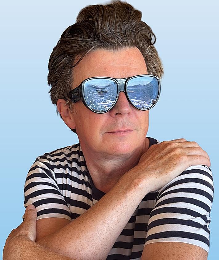 Imagen secundaria 2 - Arriba: Concierto de Iron Maiden. Abajo: ZZ Top y Rick Astley.