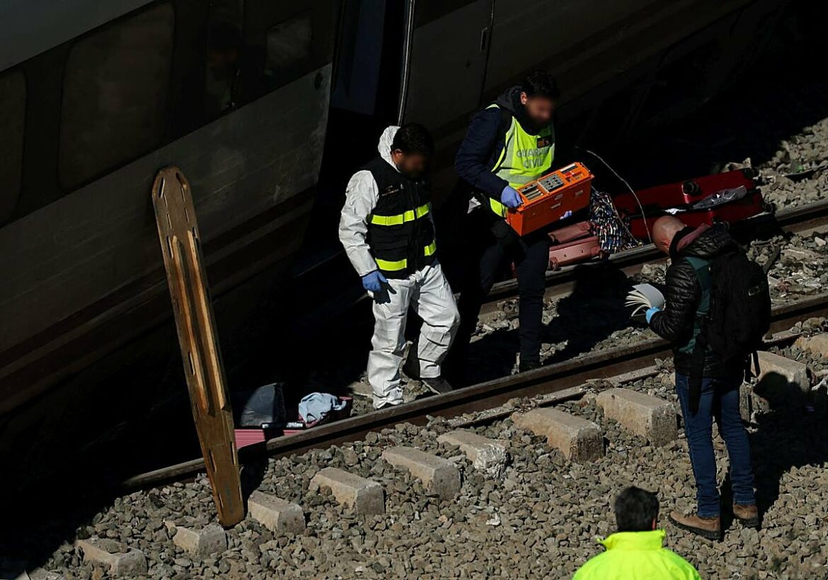 Las grabaciones de la caja negra del Iryo: «Acabo de sufrir un enganchón a la altura de Adamuz»