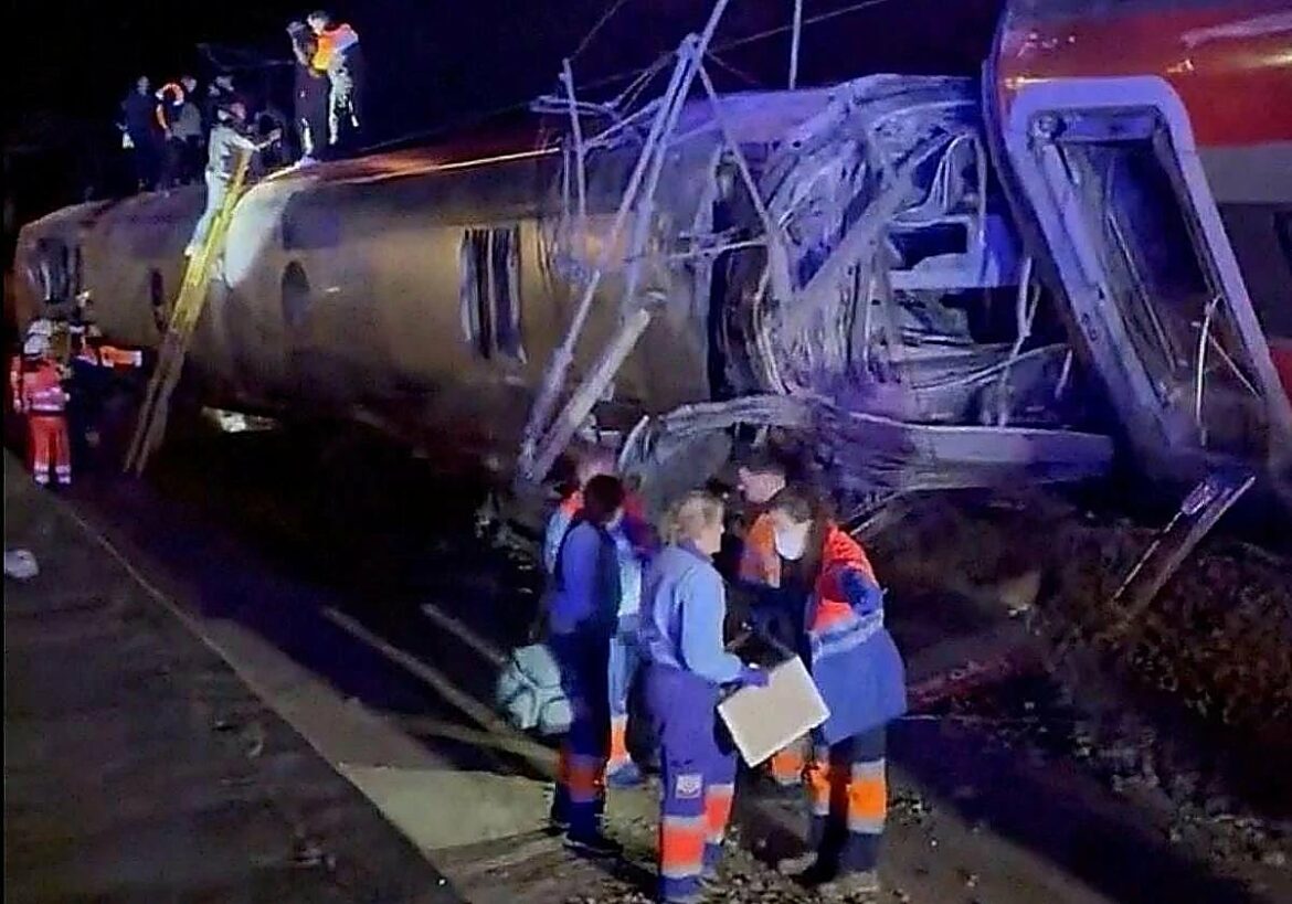 Belén, la primera médico que llegó a la zona cero: «Iba saltando la catenaria y los trozos de vagones cuando empecé a ver cadáveres»