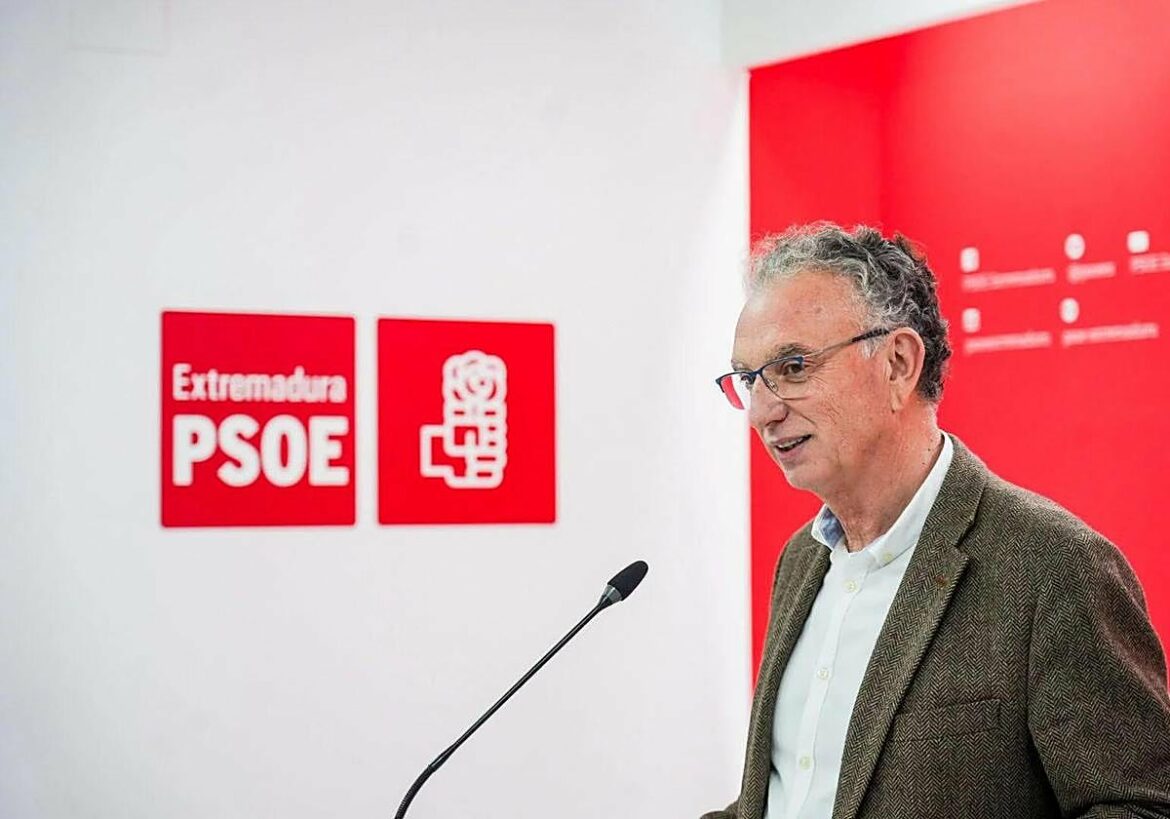 Una concejala socialista denuncia al delegado del Gobierno en Extremadura por acoso laboral y él lo niega