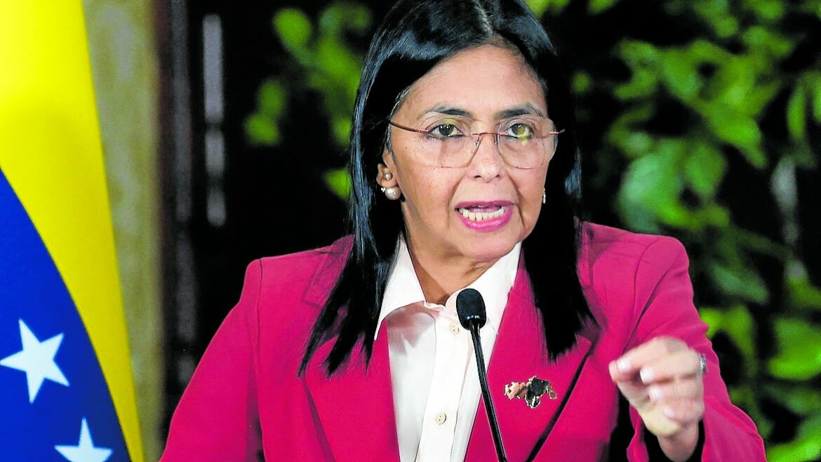 Quién es Delcy Rodríguez, vicepresidenta y número 1 en la línea de sucesión