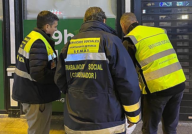 La vuelta del frío pone a prueba la atención al creciente número de ‘sintecho’ en Murcia
