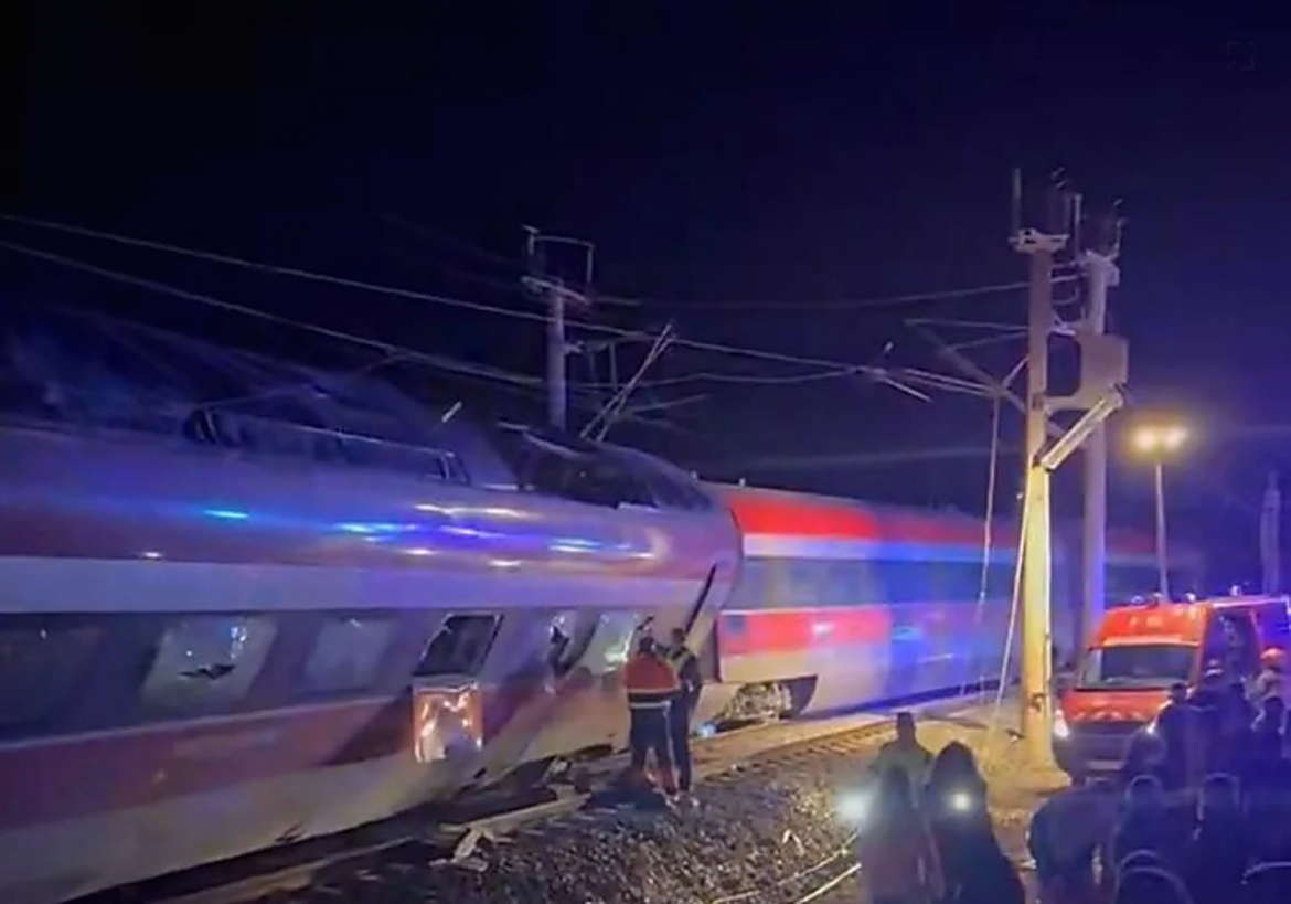 Al menos dos fallecidos en el descarrilamiento de dos trenes a la altura de Córdoba