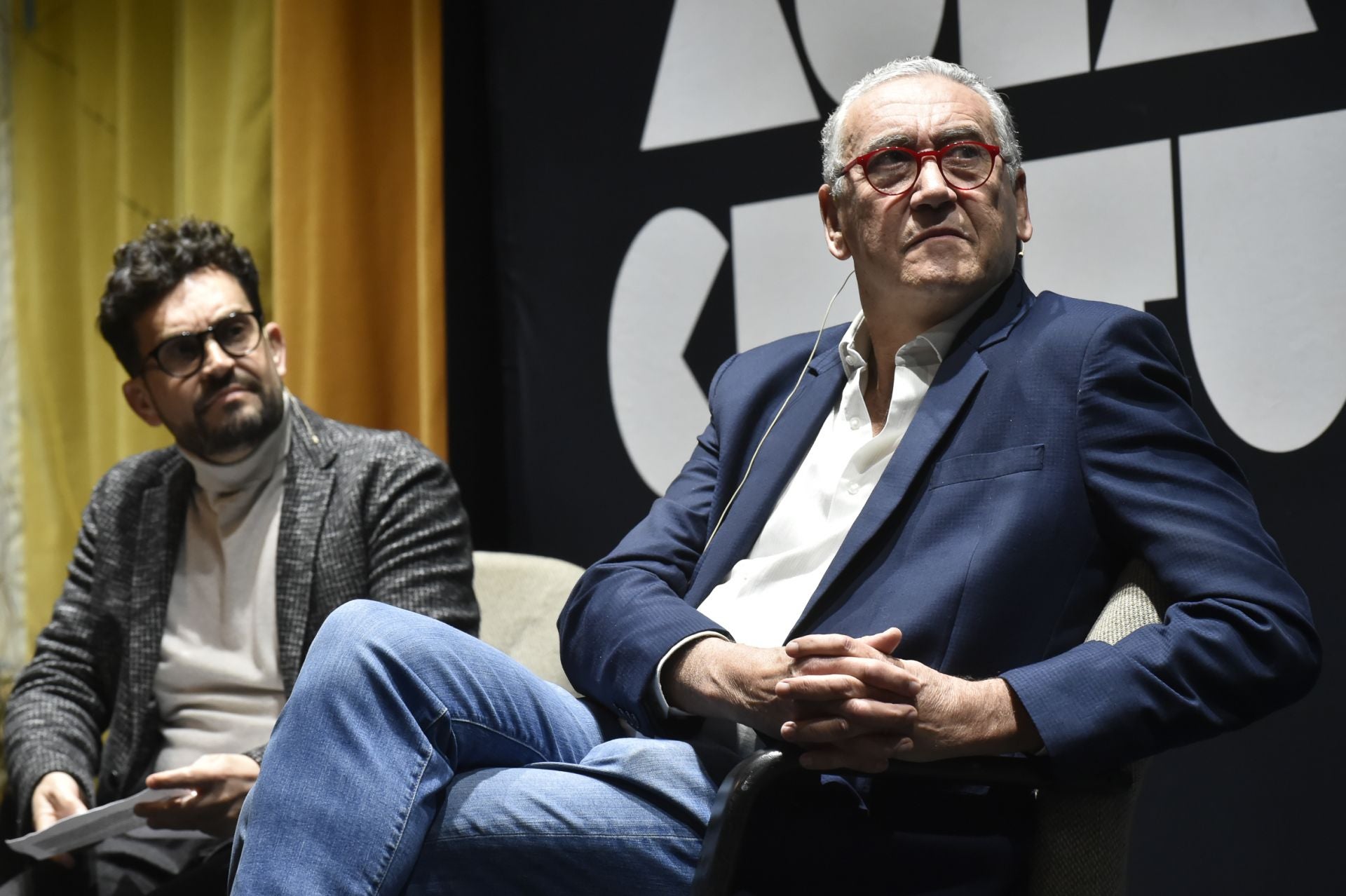 Las imágenes del cirujano José Manuel Rodríguez en el Aula de Cultura de LA VERDAD