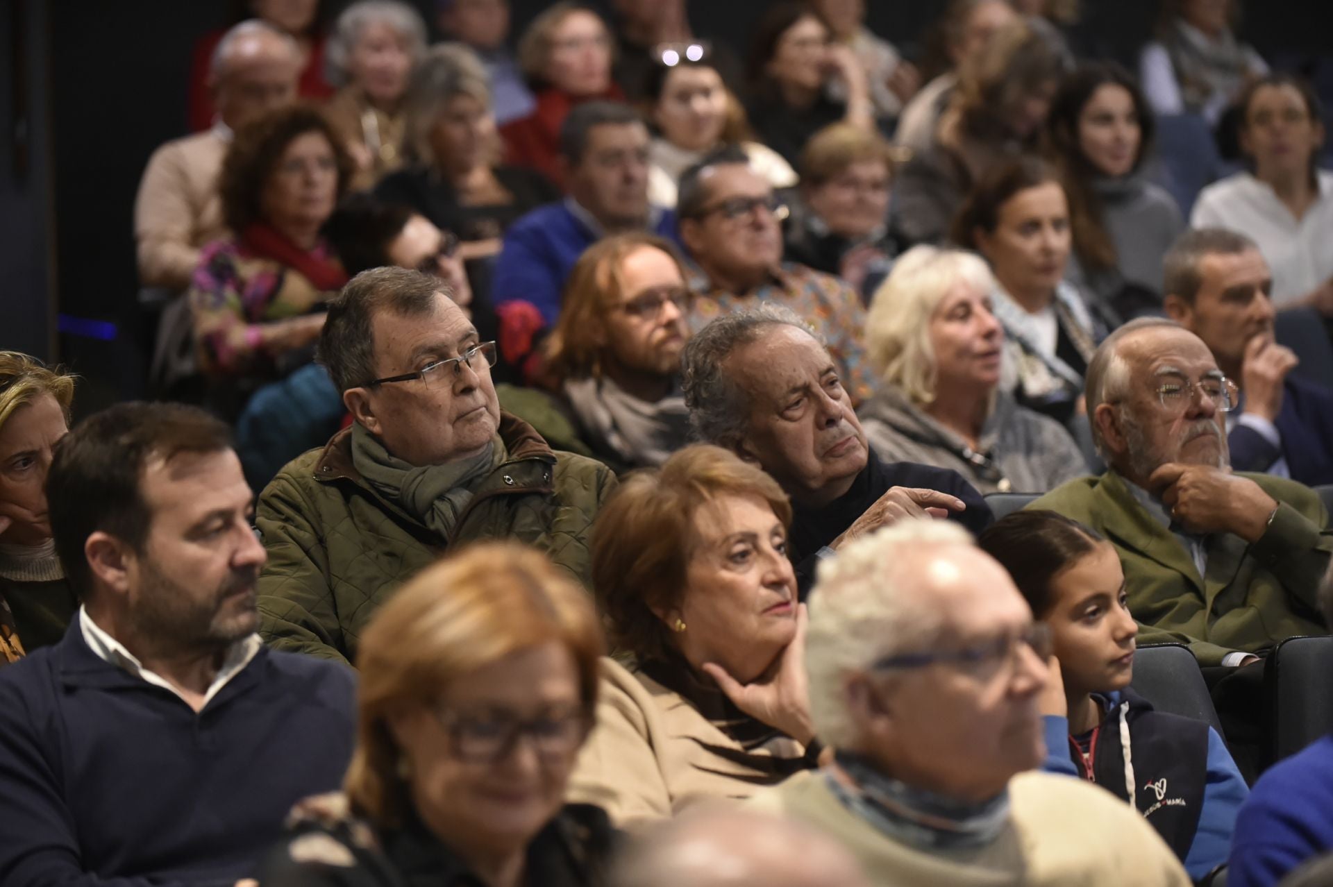 Las imágenes del cirujano José Manuel Rodríguez en el Aula de Cultura de LA VERDAD