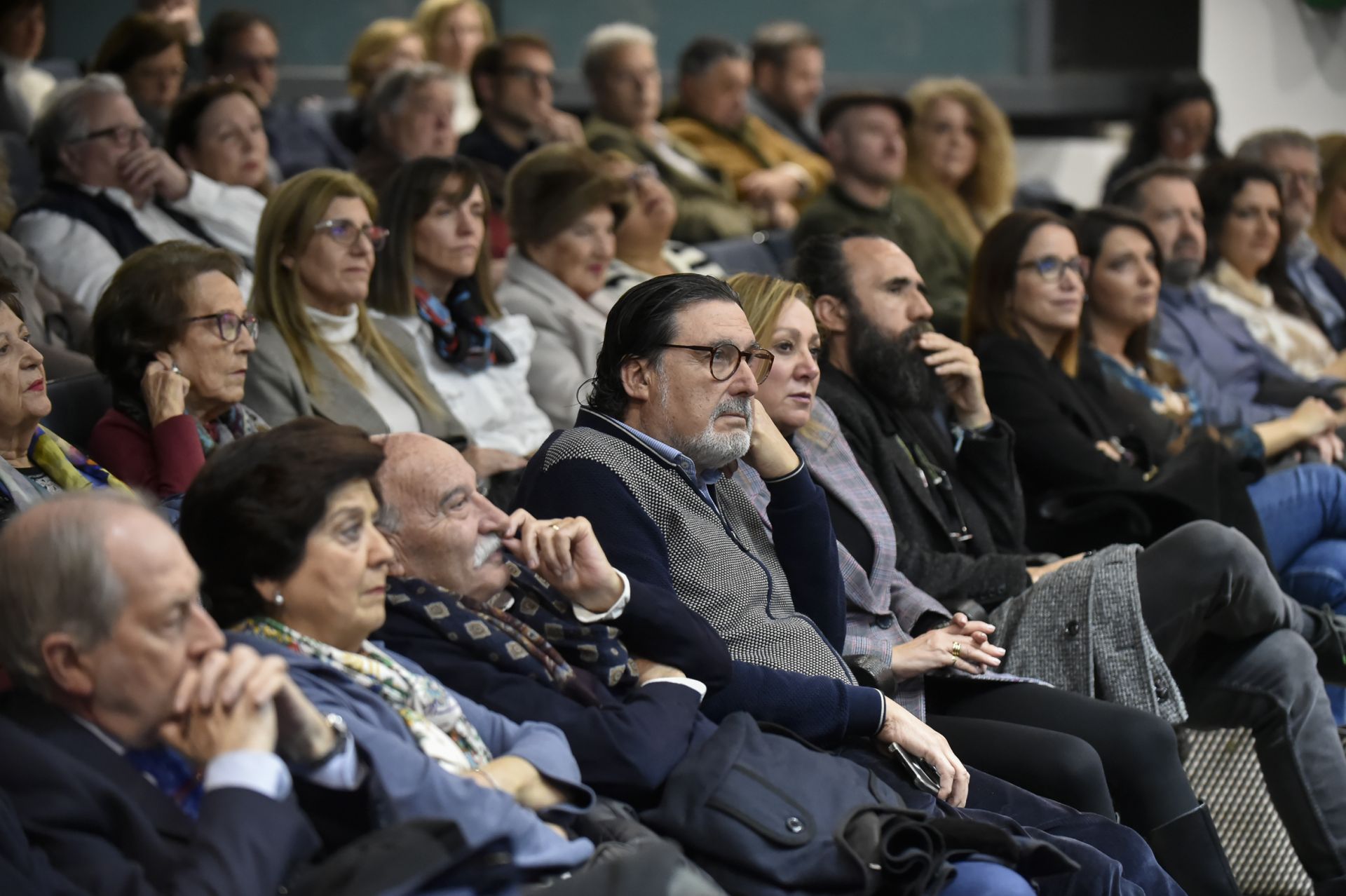 Las imágenes del cirujano José Manuel Rodríguez en el Aula de Cultura de LA VERDAD