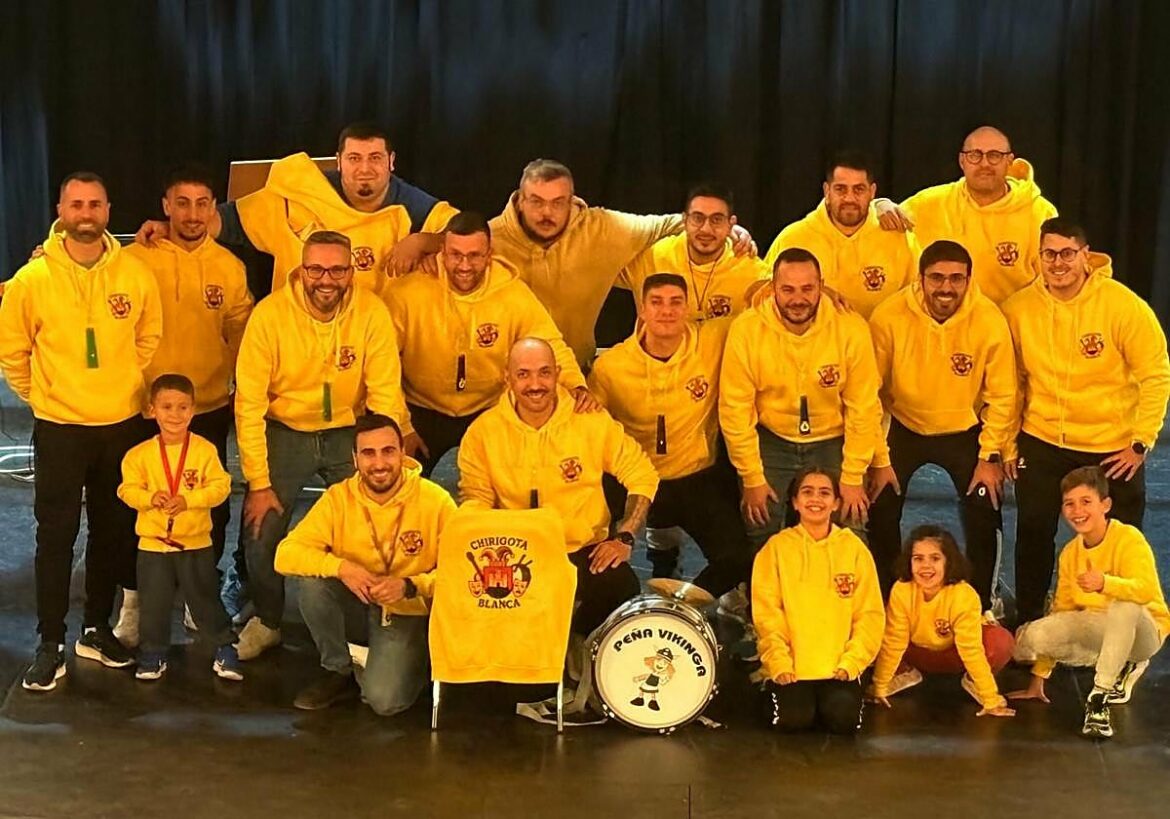 Blanca da la bienvenida a la primera chirigota del municipio