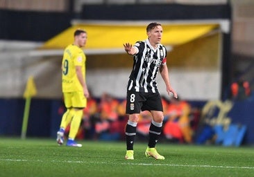 El FC Cartagena sale tiritando de Villarreal