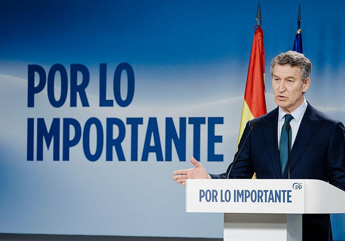 Feijóo compara el estado de las vías con España y da un ultimátum a Sánchez para que comparezca en el Congreso