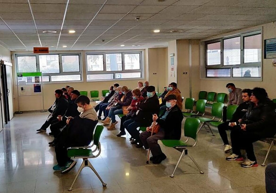 Salud prorroga la obligatoriedad de las mascarillas en hospitales y centros de salud de la Región