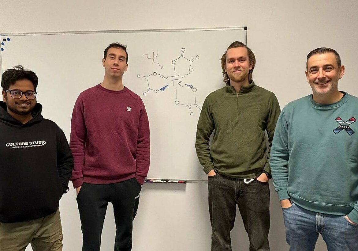 La investigación murciana que puede abaratar desde la producción de fármacos a las pantallas de televisión