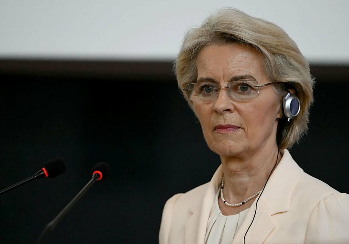 Von der Leyen promete una respuesta «inquebrantable, unida y proporcional» a los aranceles de Trump