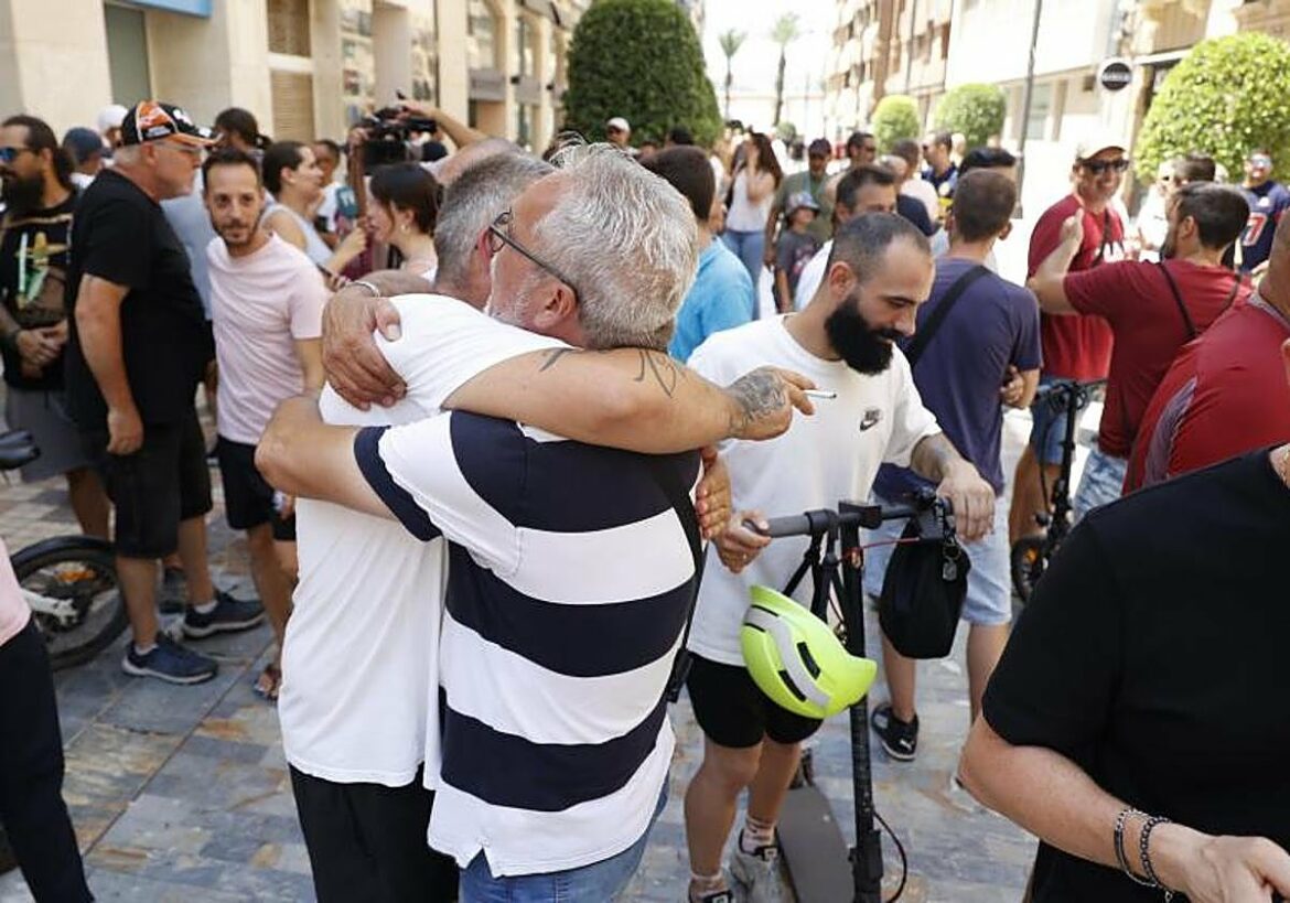UGT, CC OO y USO acuerdan con la patronal del metal un calendario de cinco días para negociar el nuevo convenio