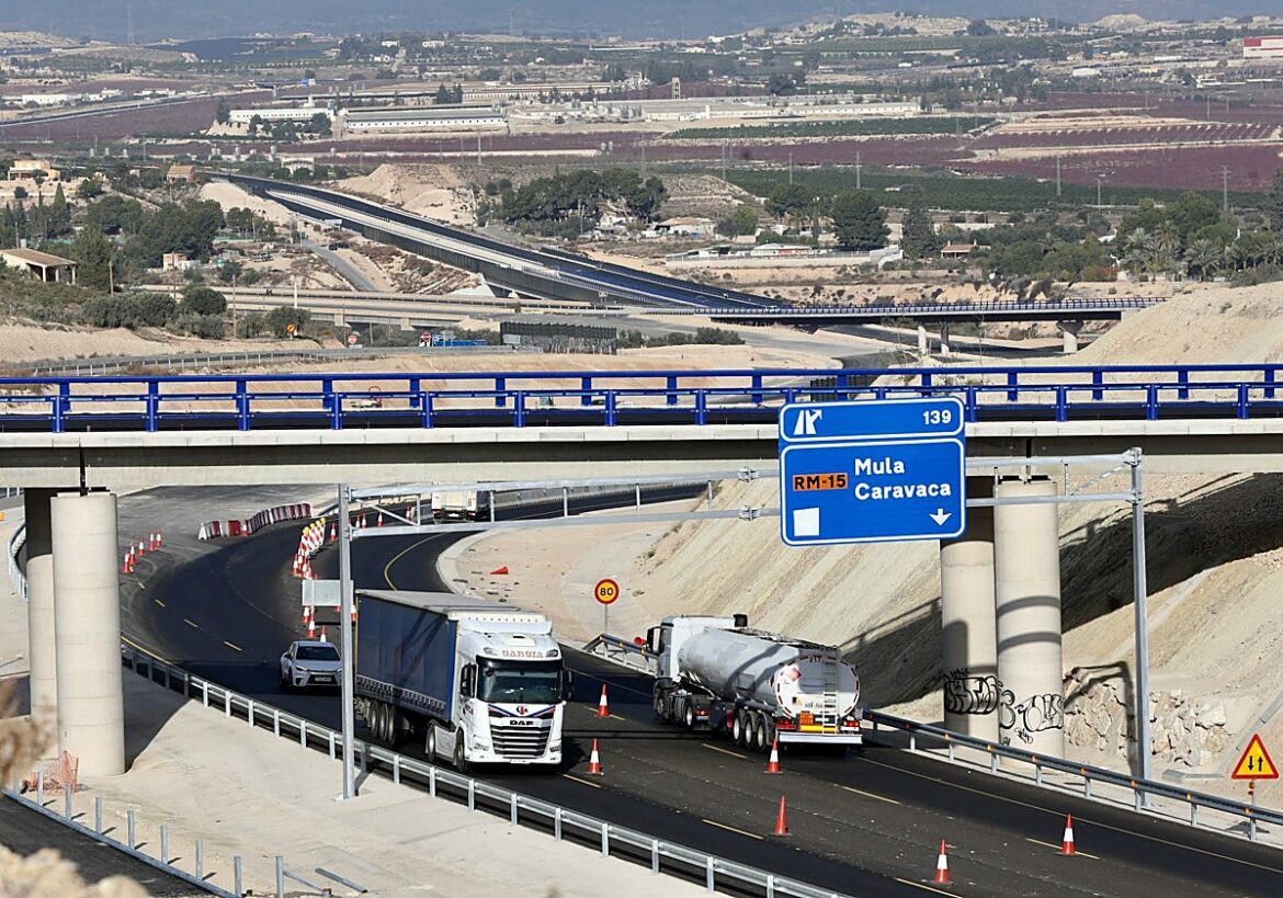 El Ministerio baraja abrir el mes que viene todo el Arco Noroeste de Murcia