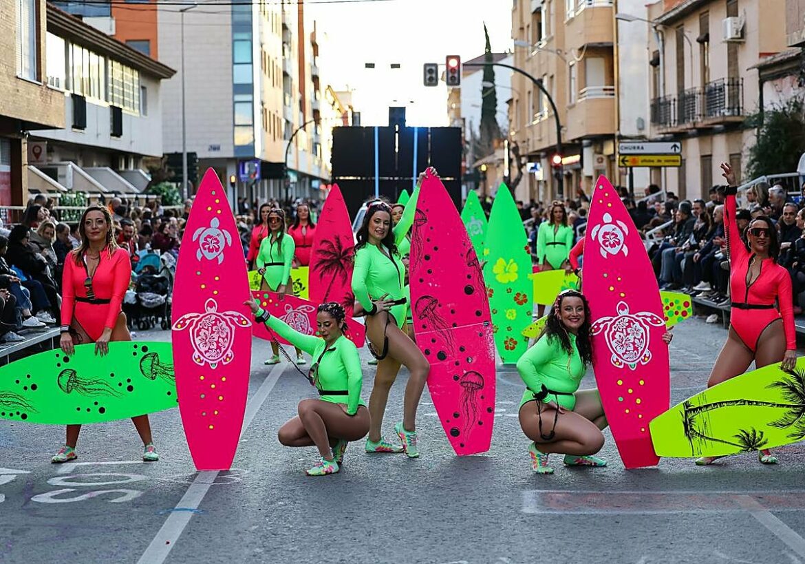 «Esencia carnavalera» en el segundo gran desfile de la pedanía murciana de Cabezo de Torres