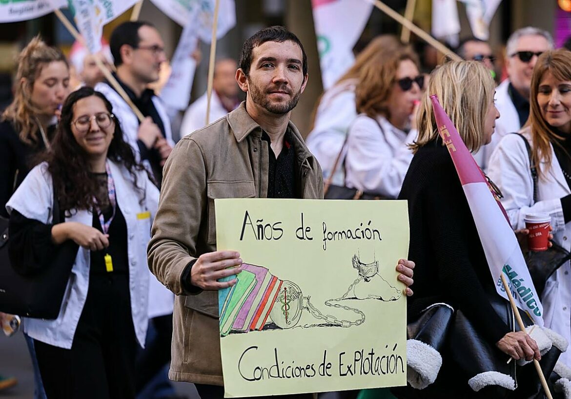 Los cinco días de huelga médica dejan en la Región casi 16.000 consultas, pruebas y cirugías suspendidas