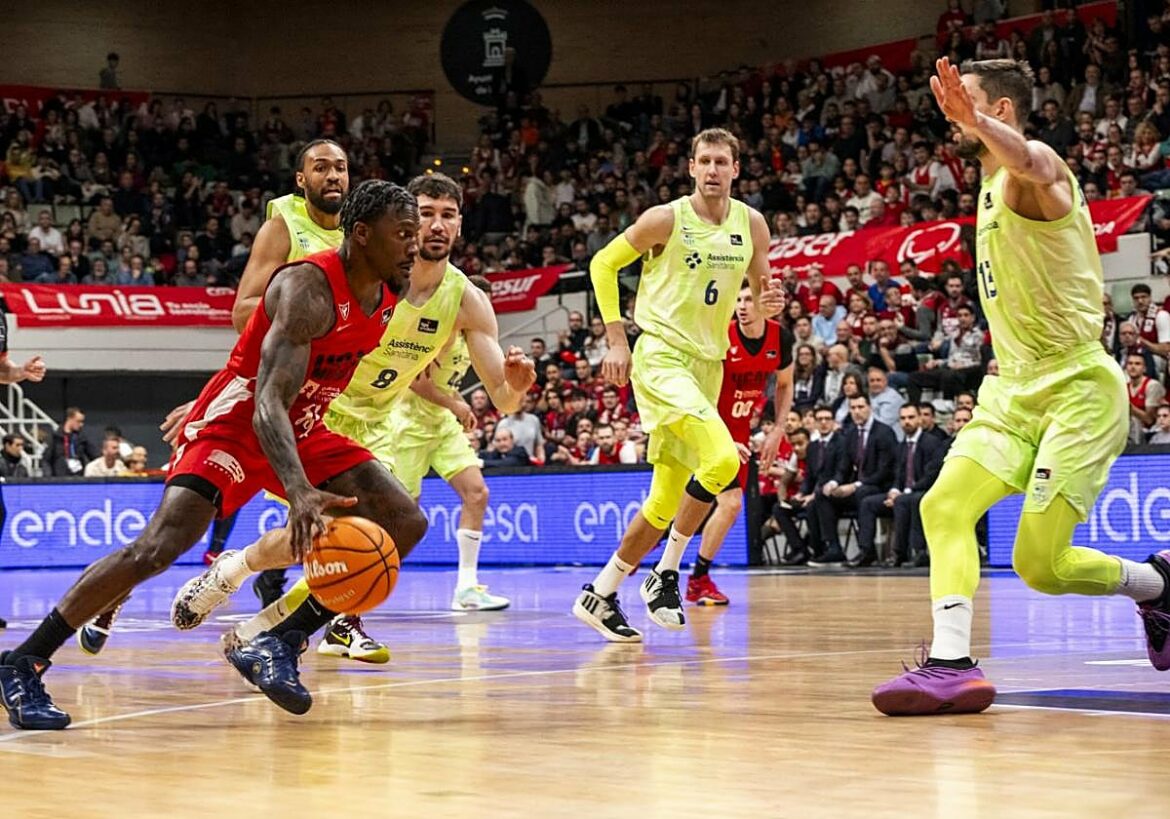 Simulacro de Copa del Rey, o no, en la visita del Barça al UCAM que inaugura la segunda vuelta