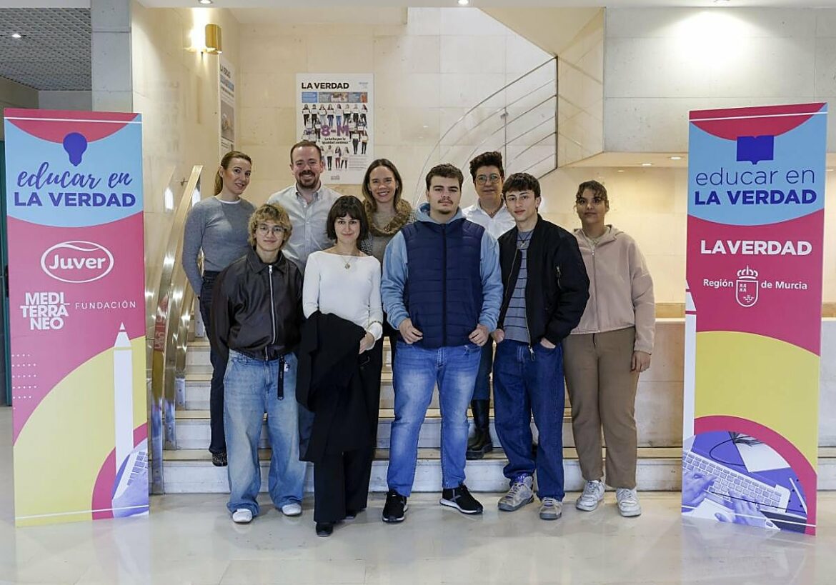 Los primeros pasos en la creación del relato informativo