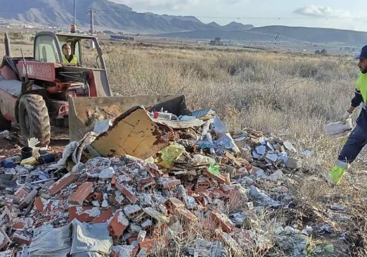 Campaña contra el vertido incontrolado de escombros y basuras en Jumilla