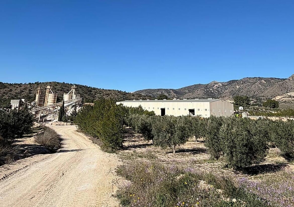 La restauración de canteras avanza en doce explotaciones de siete localidades de la Región