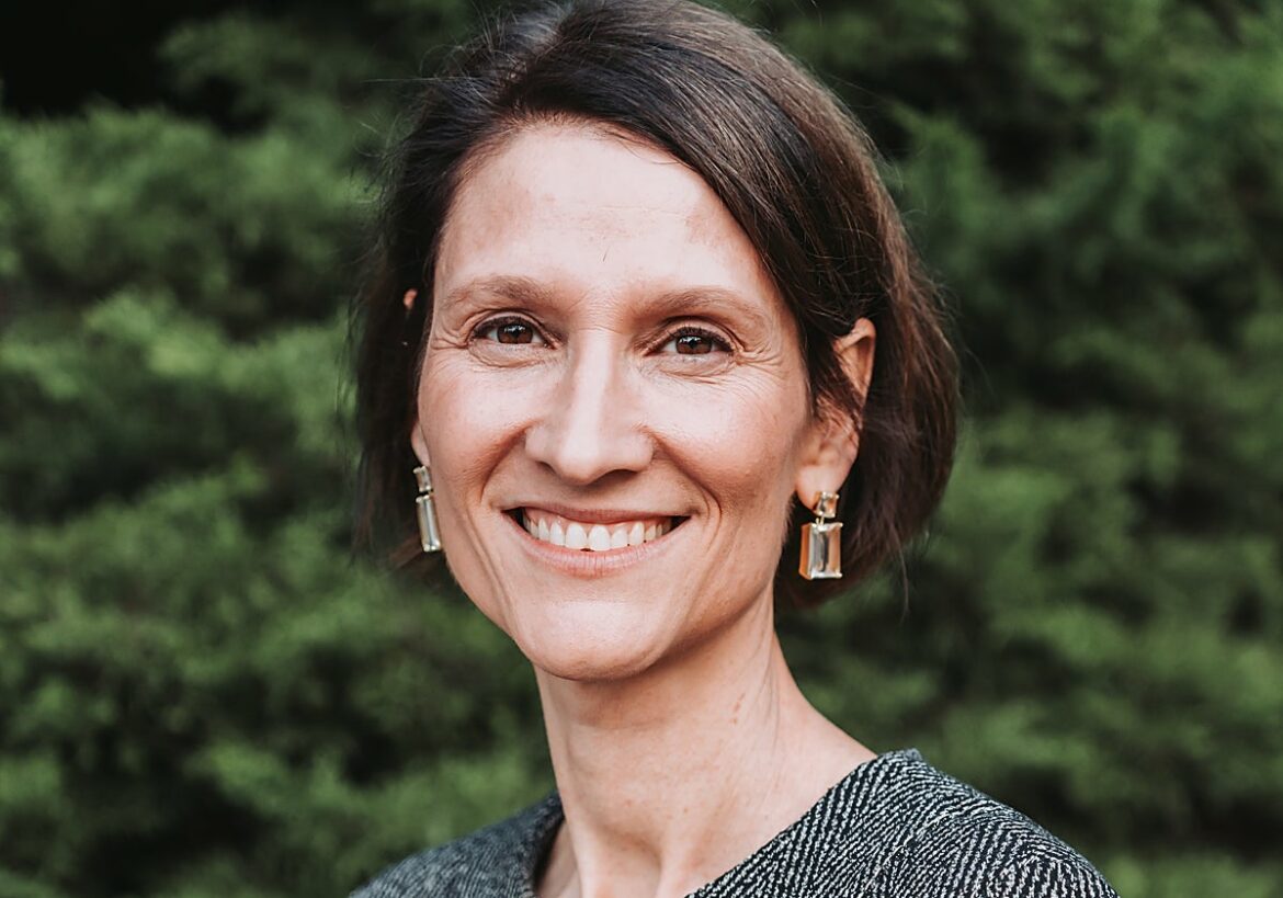 Catherine L’Ecuyer: «Los niños están sobreestimulados; hemos ido adormeciendo su capacidad de asombro»