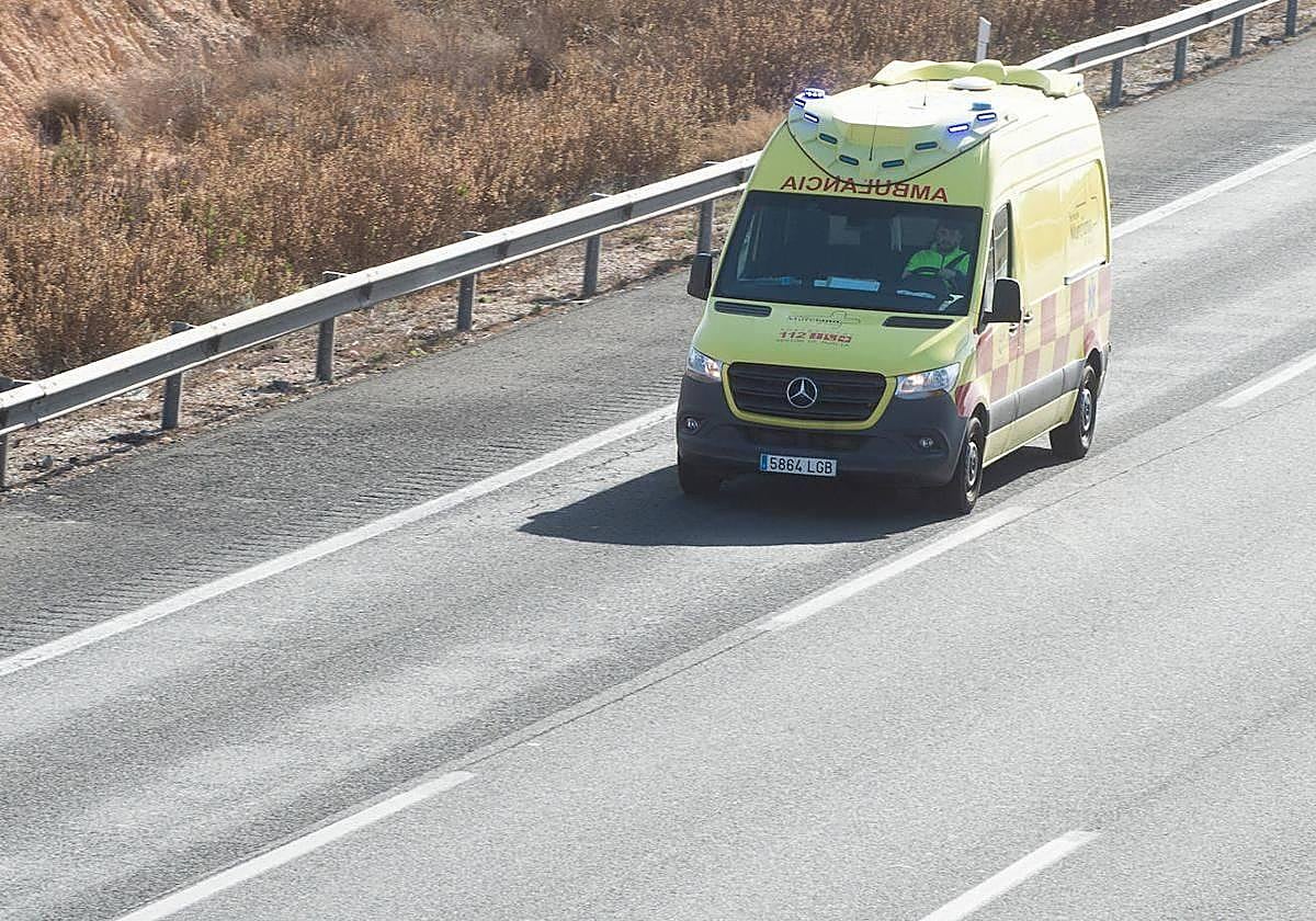 Dos jóvenes heridos, uno de ellos grave, tras sufrir un accidente en la autovía A-7 en Murcia