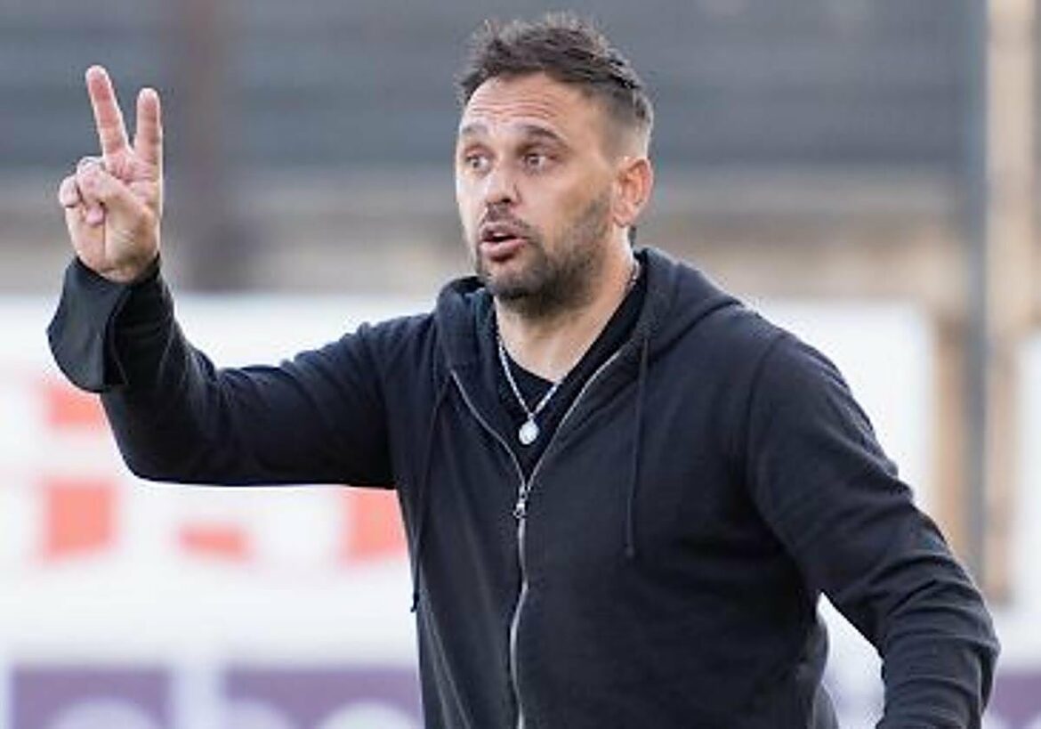 Federico Arias no puede entrenar al Cartagena