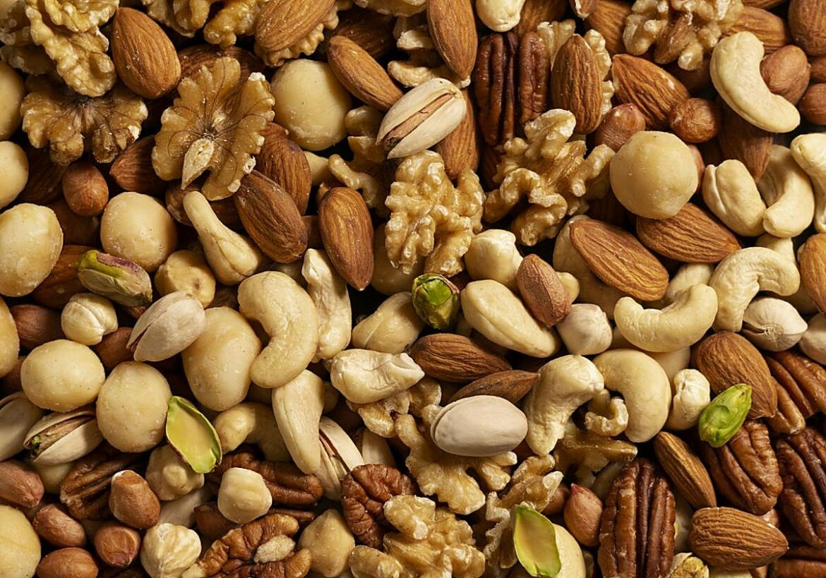 El fruto seco con más hierro que te ayudará a prevenir la anemia: «Tiene cuatro veces más que la carne»