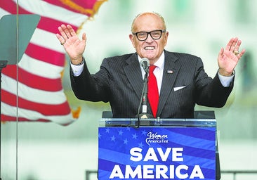 Trump desata la polémica con un vídeo donde convierte a los Obama en monos