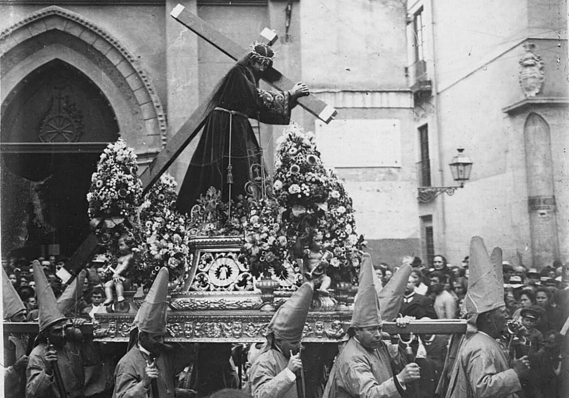 El ‘Protector de Murcia’ vuelve a tomar las calles