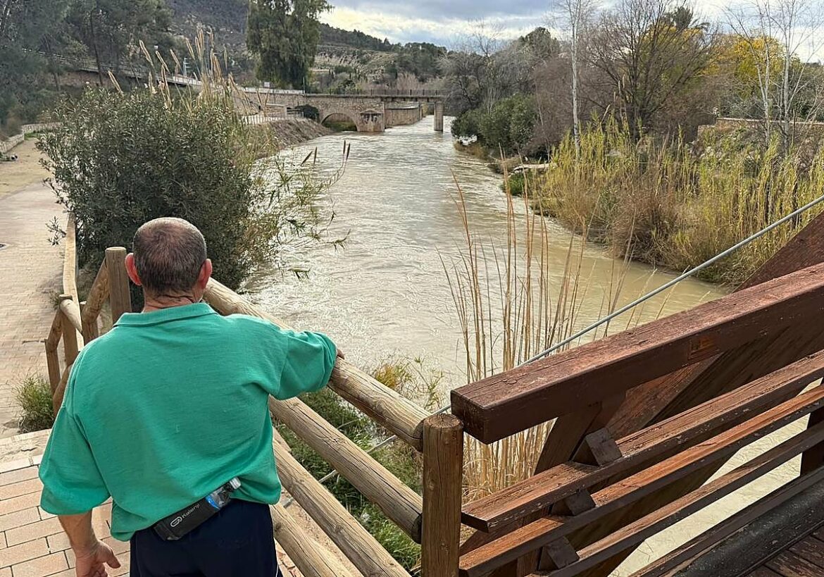 Un nuevo desembalse en Camarillas provoca crecidas del río Segura en seis municipios de la Vega Alta