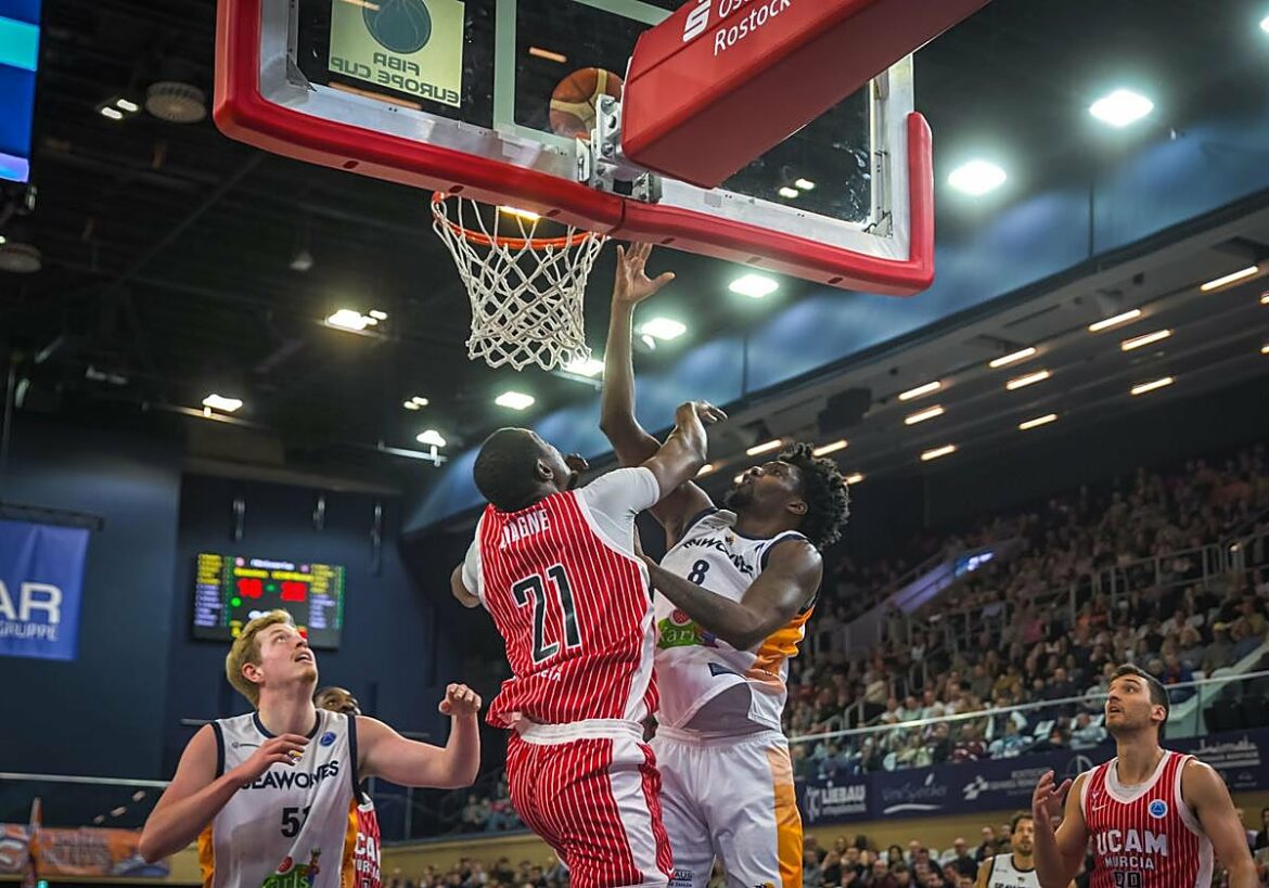 El UCAM completa en Rostock su pleno de victorias en el ‘top 16’ de la FIBA Europe Cup