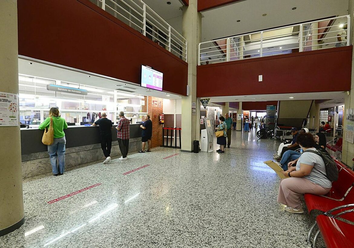 Defensa de la Sanidad Pública cuestiona la reducción de los tiempos de espera por «la opacidad» de los datos