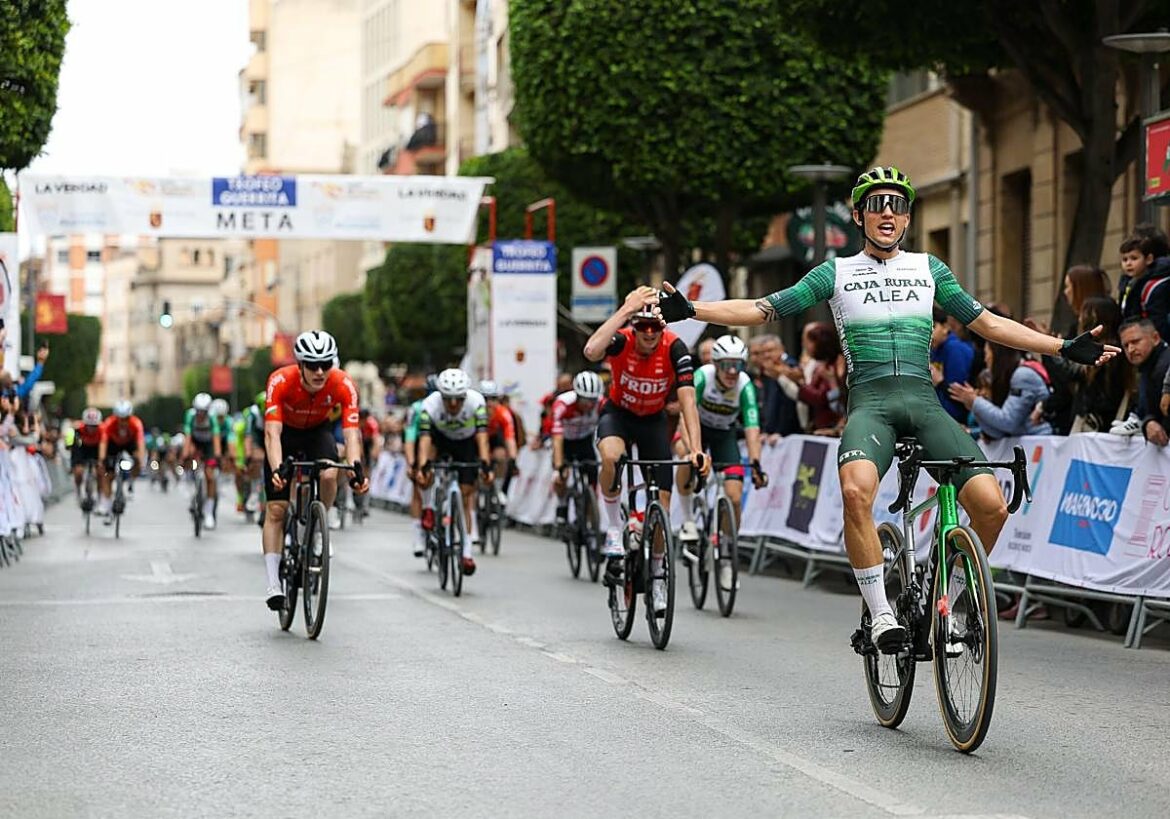 Daniel Cepa se corona al sprint en un Trofeo Guerrita apasionante
