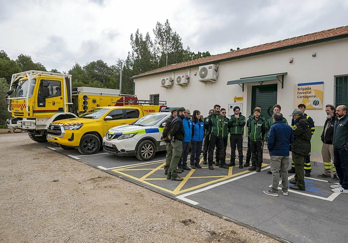 La brigada forestal estrena nueva base en Tentegorra para reforzar las medidas contra incendios en Cartagena