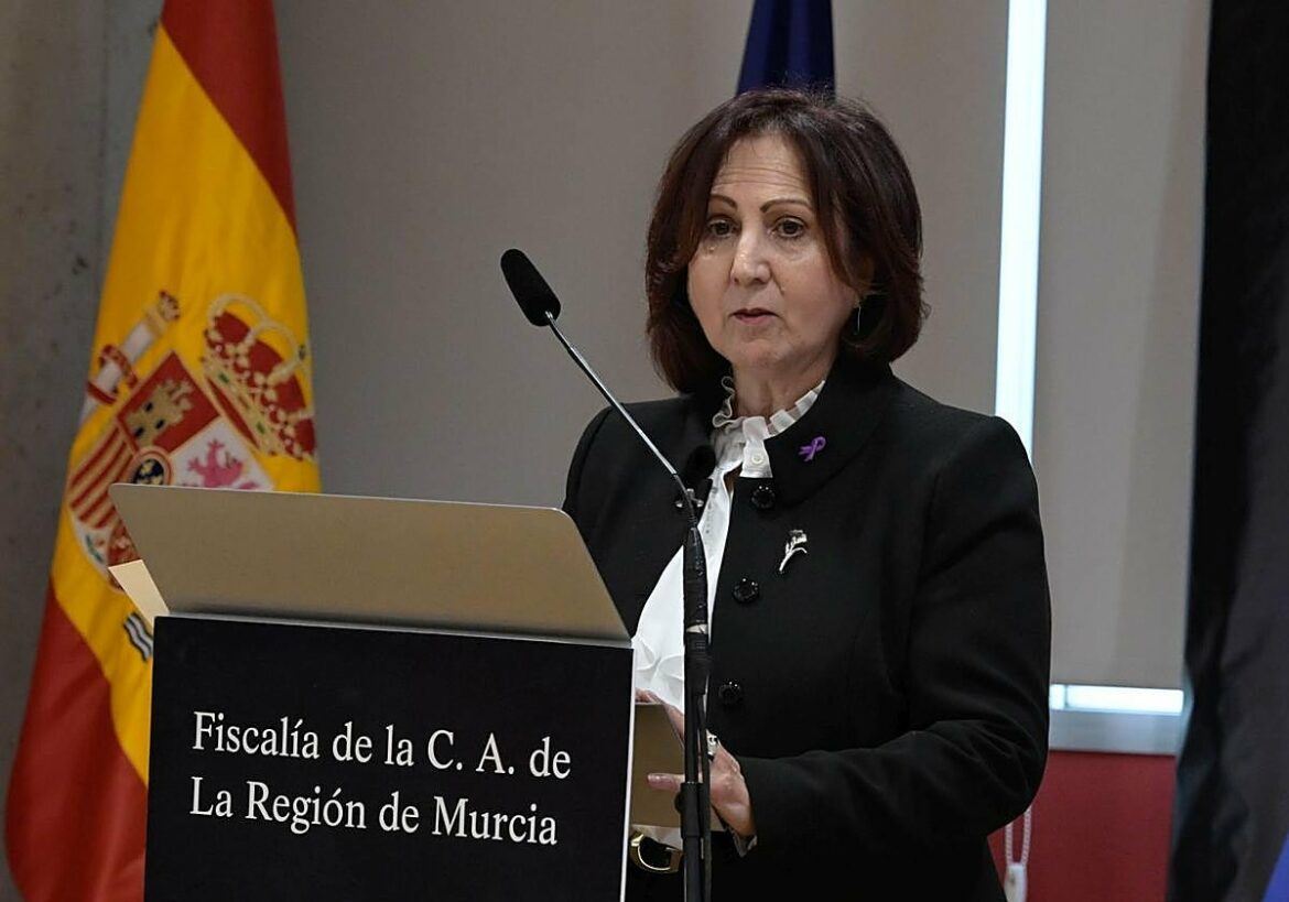 La Fiscalía reivindica sus 185 años de andadura y exige más medios para la Región