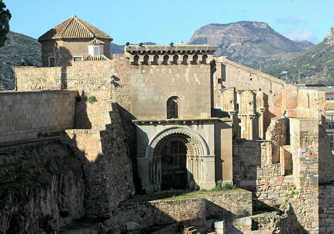 Unanimidad en la Asamblea Regional para pedir la reconstrucción de la Catedral vieja de Cartagena