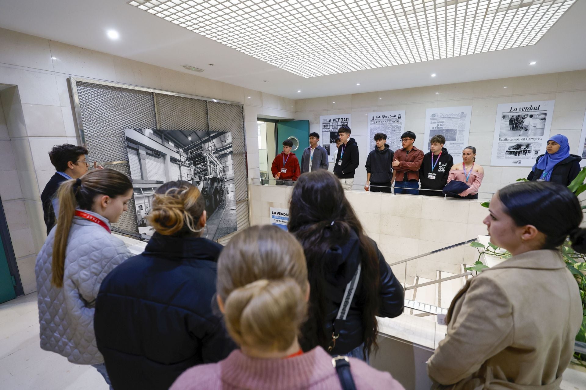 La visita del centro Xstart Formación a LA VERDAD, en imágenes