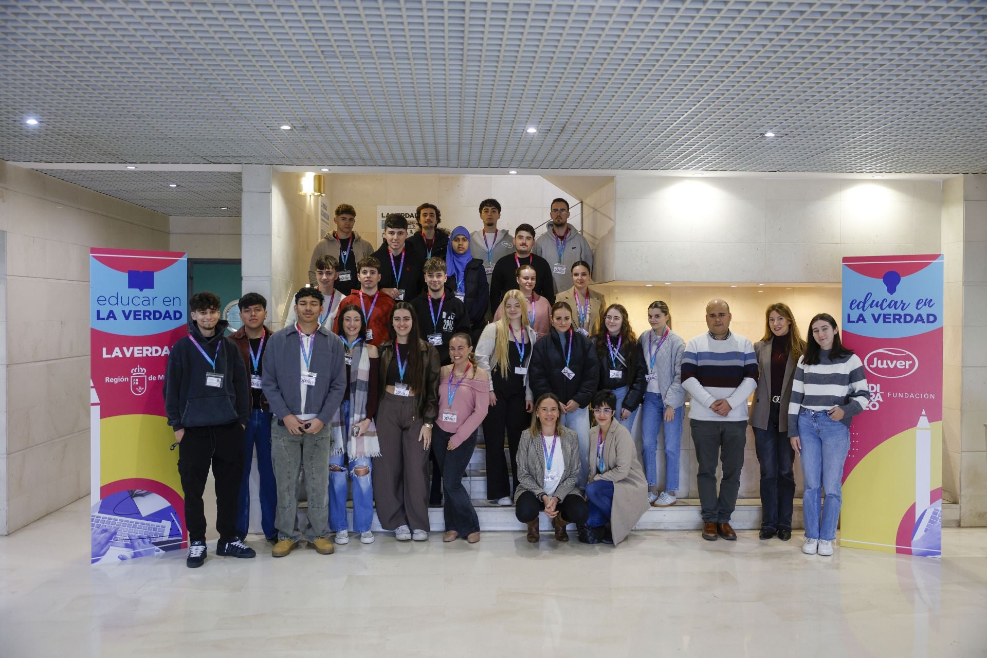 La visita del centro Xstart Formación a LA VERDAD, en imágenes