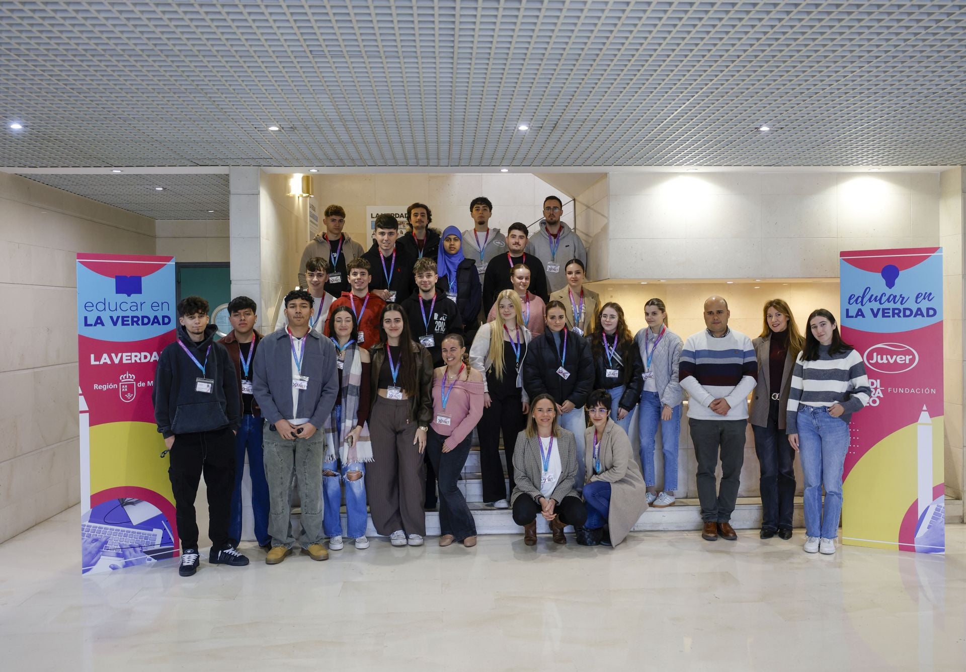 La visita del centro Xstart Formación a LA VERDAD, en imágenes