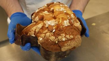 Así es la colomba, el dulce italiano con el que triunfan dos panaderías murcianas: «Pasará como con el panetone»