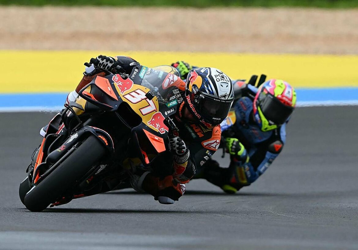 Acosta, Aldeguer, Quiles y Carpe evitan riesgos en un viernes lluvioso