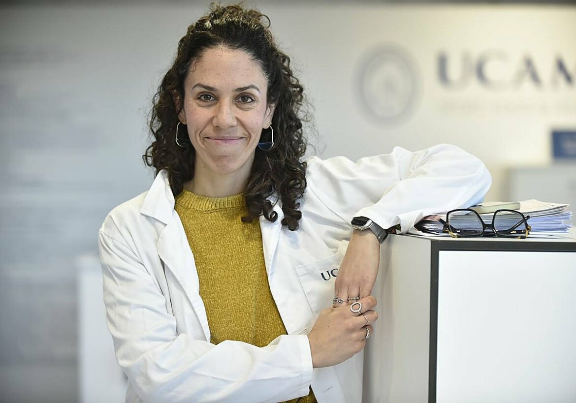 Pura Ballester, especialista en Cronobiología: «El cambio al horario de verano nos genera un ‘jet lag’ social»