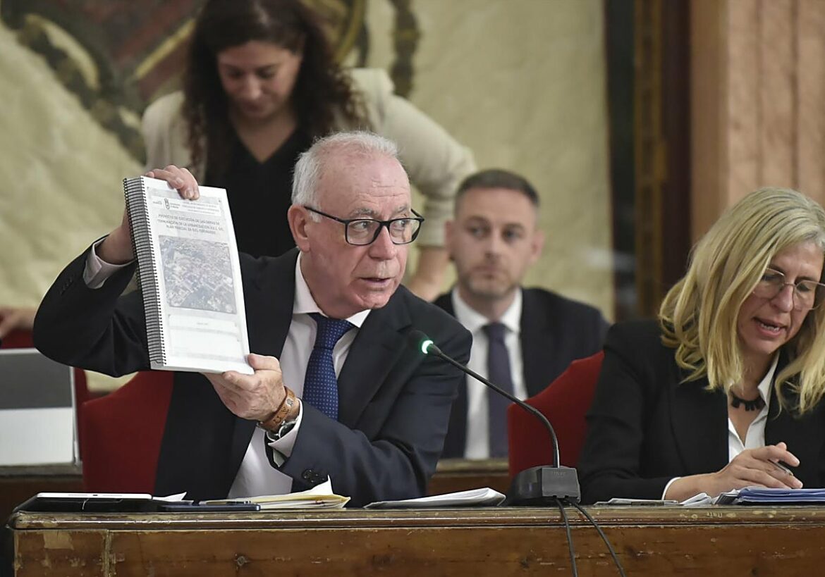 Los vecinos de Joven Futura acogen con «cautela» el proyecto de urbanización anunciado por el Ayuntamiento de Murcia