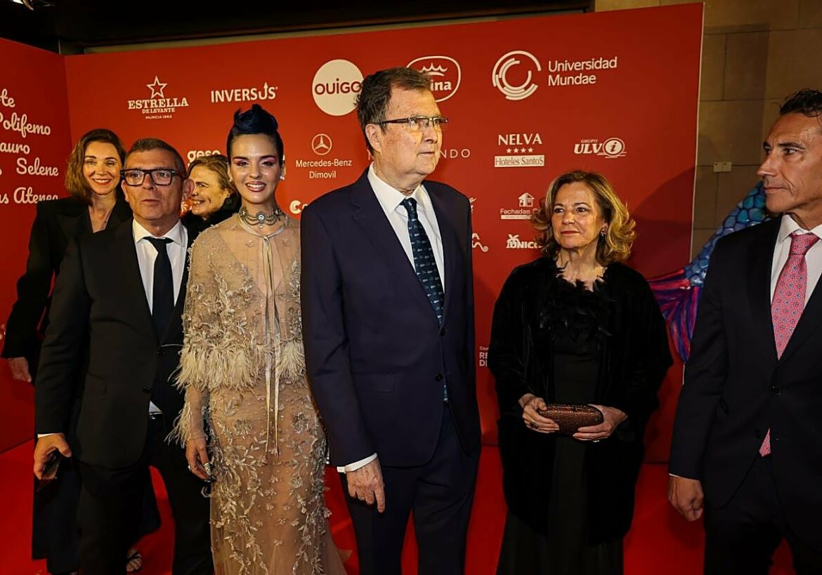 Los sardineros reúnen a centenares de invitados en su cena de gala