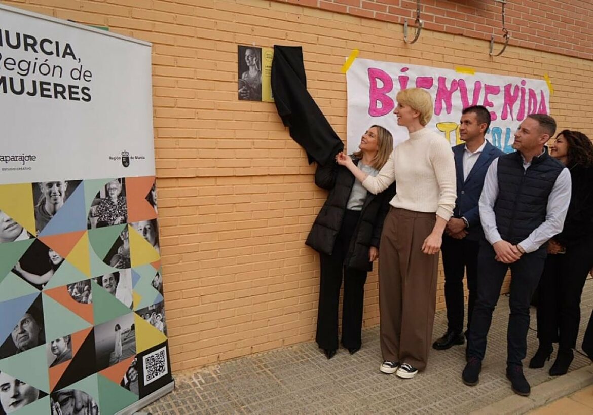 Tributo a Laura Gil en el pabellón de Santo Ángel que lleva su nombre